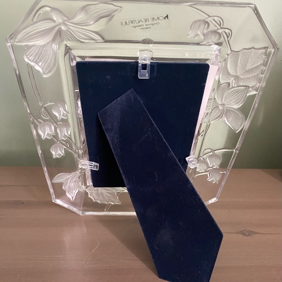 Home Beautiful Crystal Harmony 5x7 picture Frame - Picture 2 of 2